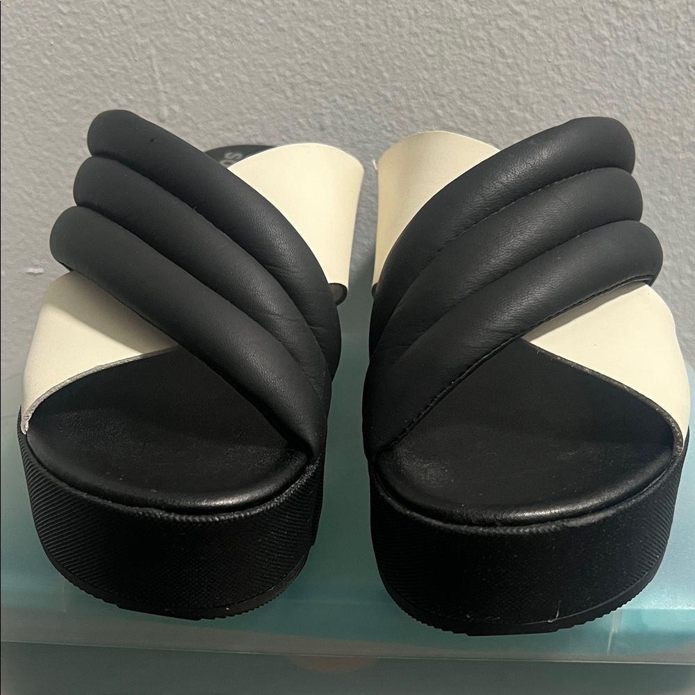 Sorel Black and Cream Women's Platform Sandals